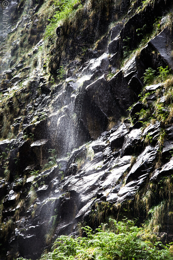 Weinende Felsen