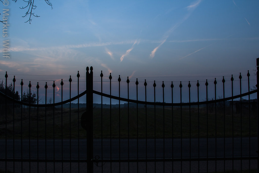 Hinter Gittern